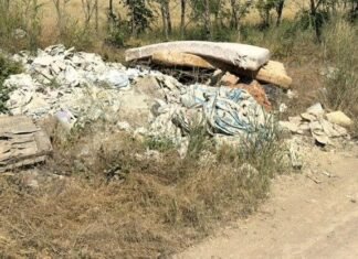 У Одессы обнаружили горы строительного мусора: детали