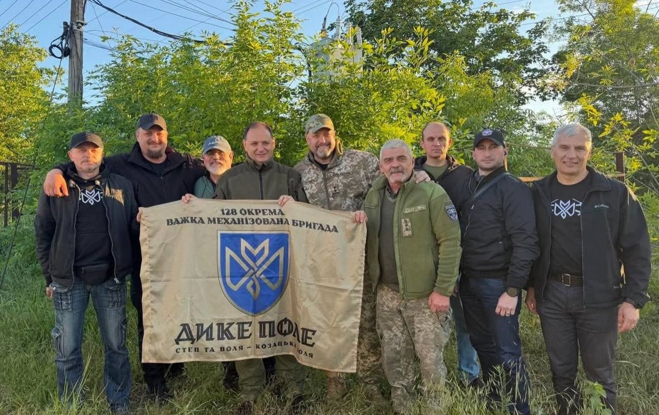 Бывший нардеп Тягнибок попал под удар дрона на фронте