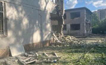 Россия ударила по Запорожью 9 КАБами: есть погибшие