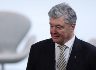 Порошенко присоединился к отказу от польского ордена и объяснил свое решение