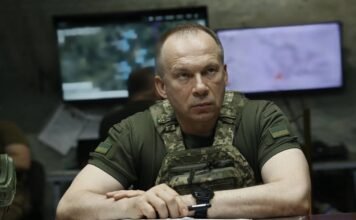 Враг давит на Константиновку, не считаясь с потерями, — Сырский
