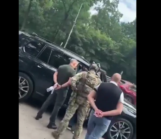 ГБР задержал авто эксначальника Одесского ТЦК Борисова и проводит обыски