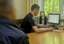 Притворился добрым соседом и обокрал бабушку: в Одессе задержали дерзкого грабителя