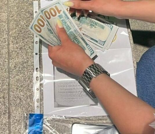 В Одессе задержан парень, который предлагал удалить военнообязанного из розыска