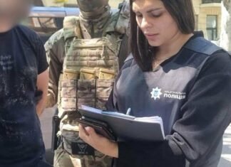 «Помощь» за 23 тысячи долларов: в Одессе задержали офицера во время получения взятки, — ФОТО, ВИДЕО