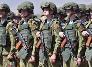 Белорусская оппозиция предупредила Украину: есть 8 признаков втягивания Лукашенко в войну