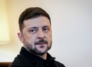 От Путина скрывают, что Россия по глупости идет к кризису, — Зеленский