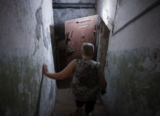 В Чернигове раздались взрывы, город массированно атаковали дроны