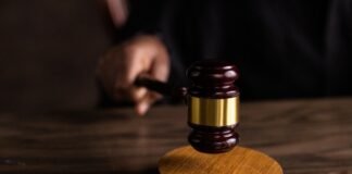 За какие долги могут продать единственное жилье — что законно, а что нарушение