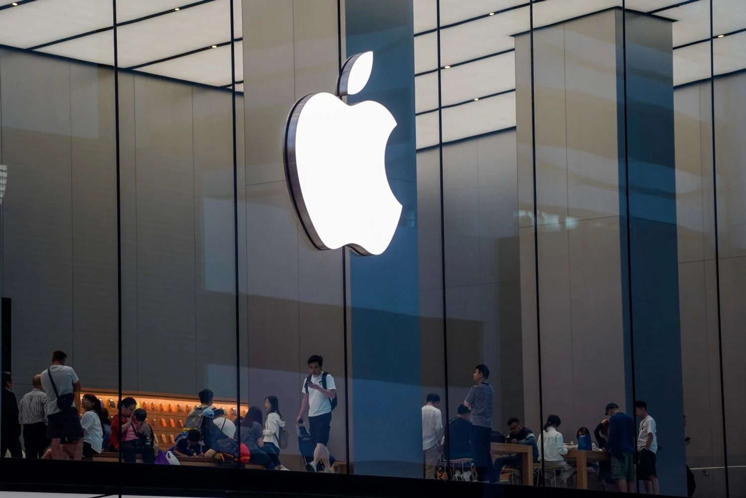 Apple стала самой дорогой компанией в мире