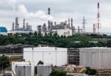 Нефть подешевела после решения ОПЕК+ увеличить добычу