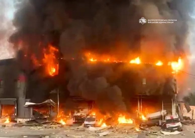 После атаки на "Новую почту" в Днепре — рф ударила по логистической компании в Кривом Роге