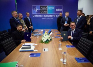 Зеленский и премьер Эстонии подписали Drone Deal: речь идет о производстве средств ПВО, дронов и боеприпасов