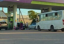 Топливный кризис в Крыму парализует общественный транспорт из-за очередей на заправках — ЦНС
