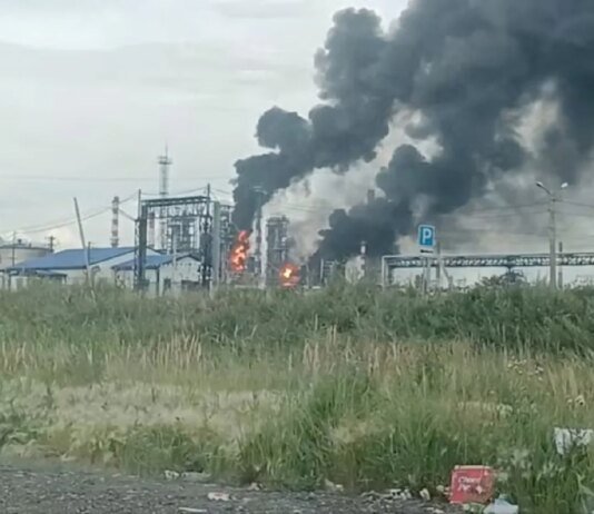 Удары украинских БПЛА вывели из строя до 40% нефтеперерабатывающих мощностей РФ — Financial Times
