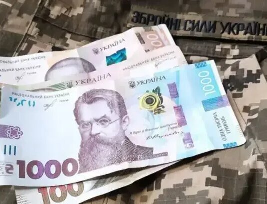 Кабмин утвердил ежемесячные выплаты 50 000 гривен освобожденным из плена защитникам на лечение