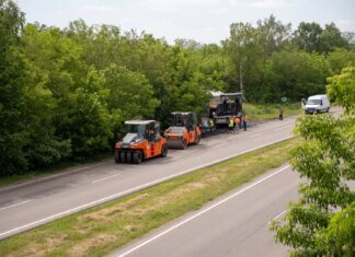 В Украине планируют обновить и расширить ряд дорог и построить 10 сервисных зон
