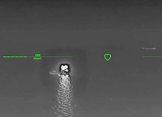 За ночь военные поразили еще 21 российский танкер в Азовском море