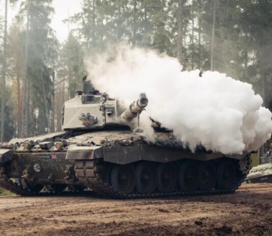 Великобритания заменит танки Challenger 2 в Эстонии мобильными силами с дронами, учтя опыт ВСУ
