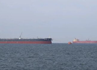 Казахстан приостановил поставки нефти на терминал на Черном море из-за атак на танкеры