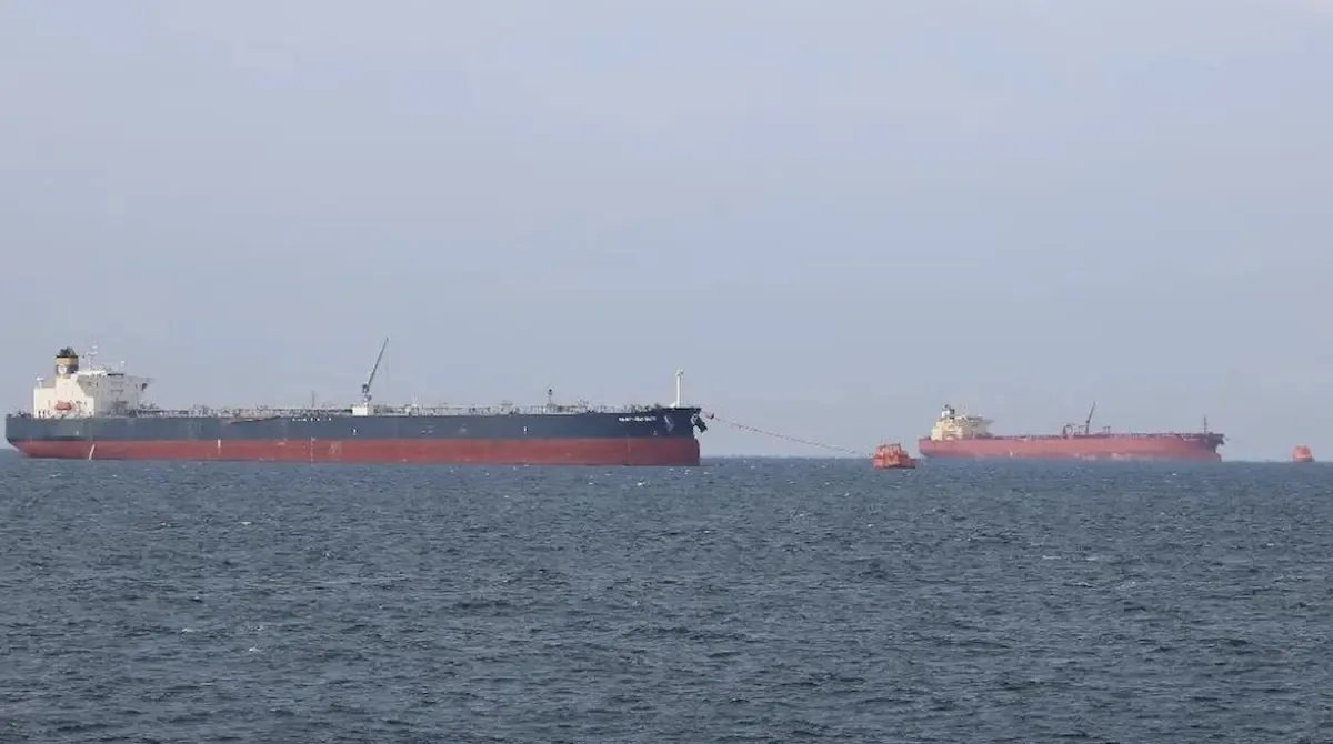 Казахстан приостановил поставки нефти на терминал на Черном море из-за атак на танкеры
