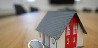Украинцы начали платить больше налога на недвижимость: кто в регионах-лидерах