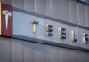 Акции Tesla упали почти на 15% после слабого финансового отчета