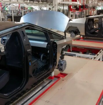Tesla подала иск к поставщику Cybertruck, который фактически заблокировал производство