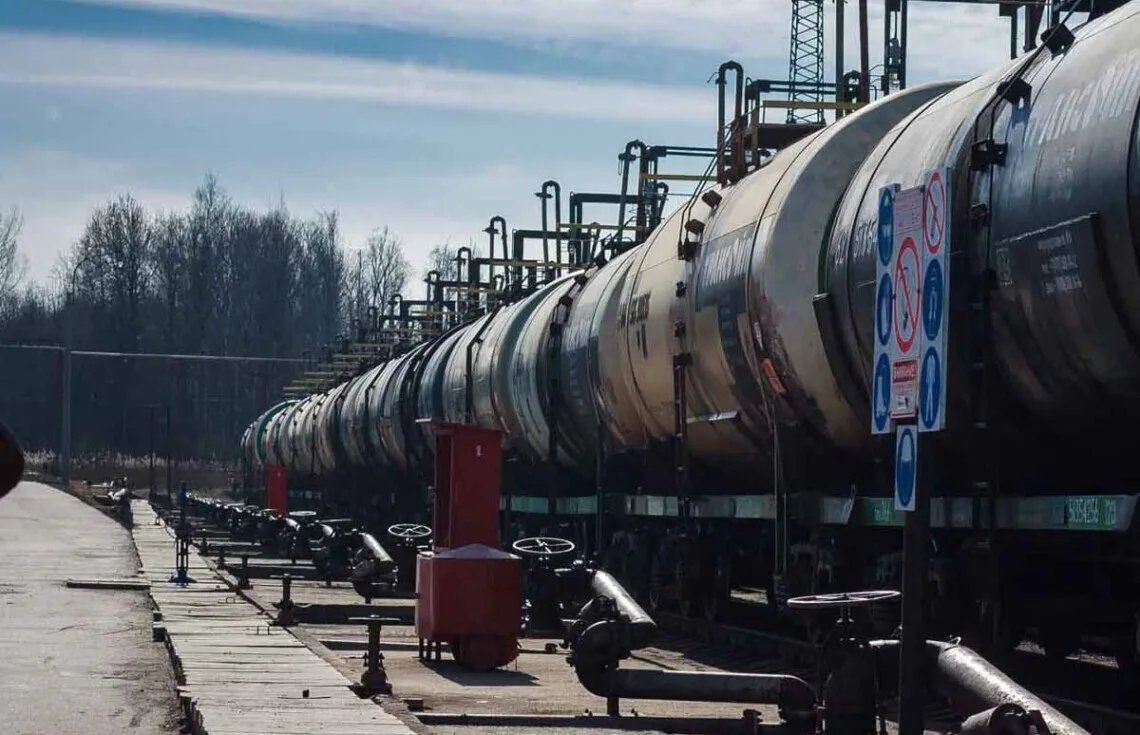 россия продлила запрет на экспорт бензина до конца января 2027 года