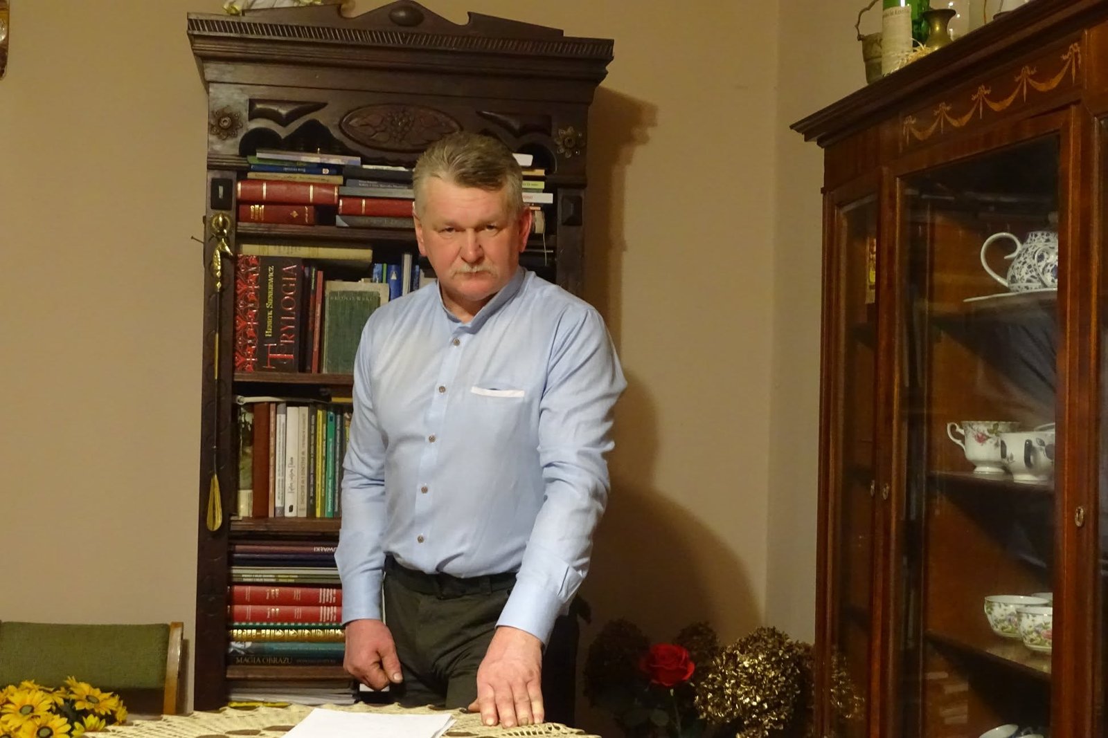 Хвалил Лукашенко и оскорблял украинцев: в Польше скандальный политик профинансировал армию РФ