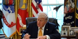 Трамп приостановил удары по Ирану ради дипломатии, — посол США