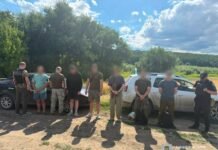 Перевозил мужчин до границы и хранил гранаты: в Одесской области разоблачили военного