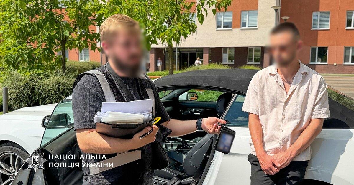 «Блатные» номера за $1900: в Одессе задержали пару, зарабатывавшую из-за Telegram