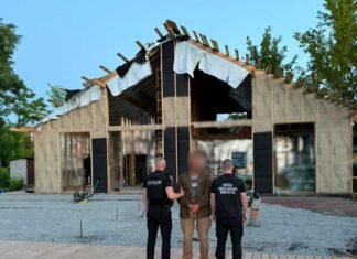 В Одесской области командир воинской части заставил около 80 бойцов строить ему дом