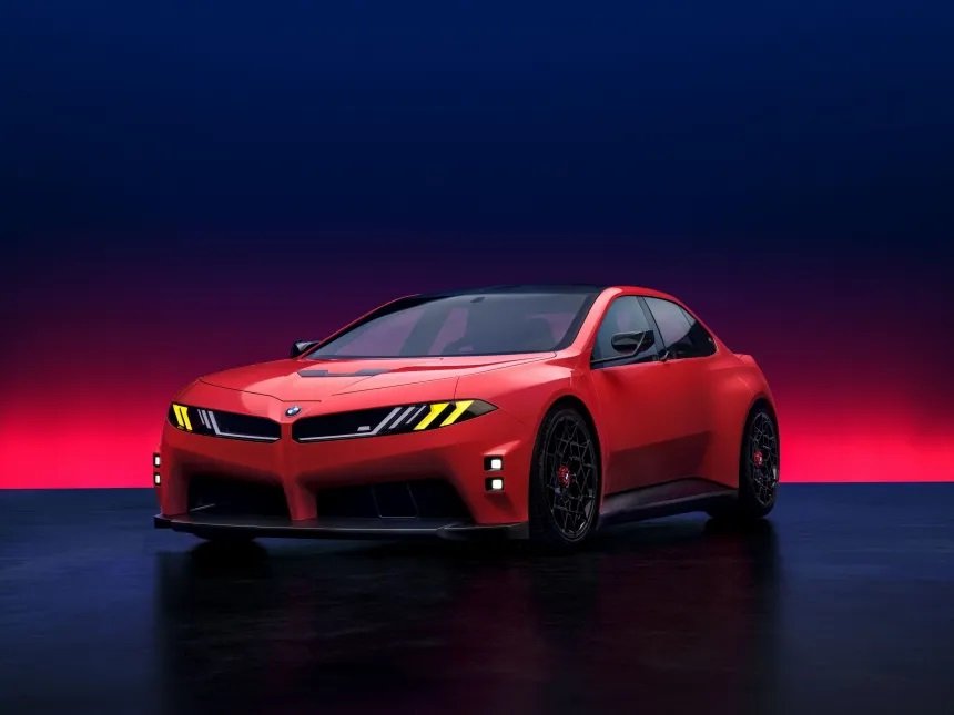 Сюрприза не случилось: BMW рассекретила название нового электроседана (видео)