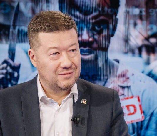 «Исторически проживали русские»: в парламенте Чехии заявили, что Украина должна уступить РФ земли