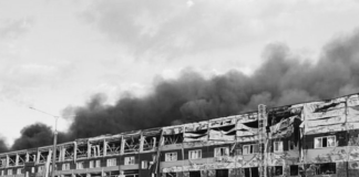 Россияне «Искандерами» уничтожили 250 тысяч книг в Киеве: что известно (фото)