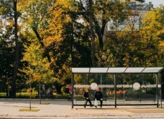 39 новых остановок: в Одессе возобновляются остановки общественного транспорта