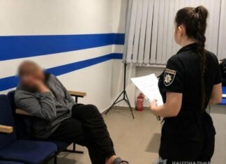 В Одесской области пьяный водитель угнал автомобиль, сбил школьницу и скрылся с места ДТП