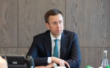 Корецкий готовит с военными решения из-за атак РФ на гражданские суда