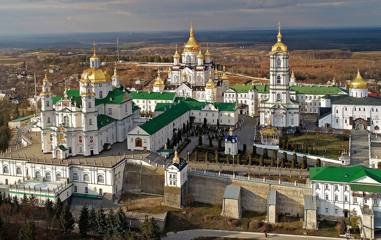 Почаевской лавре определили дедлайн для разрыва связей с РПЦ