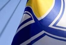 День ВМС в Одессе начали с поднятия флага Украины, — ФОТО