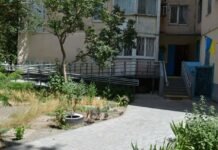 Безбарьерная Одесса: как меняют тротуары, остановки и перекрестки