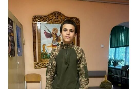 Сбежал из детского учреждения: в Одессе срочно разыскивают 13-летнего парня