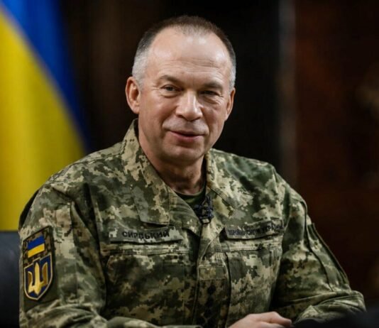 Информация об увольнении Сырского стремительно разлетелась по сети: что произошло на самом деле
