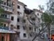 Российские КАБы разрушили два этажа пятиэтажки в Запорожье, есть погибшие