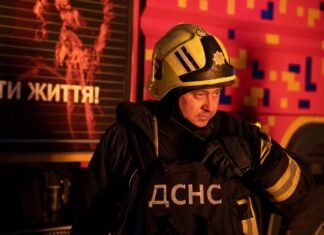 В Полтаве из-за удара РФ разрушен сортировочный терминал «Новой почты»