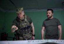 Зеленский рассматривает возможность замены Сырского, — FT