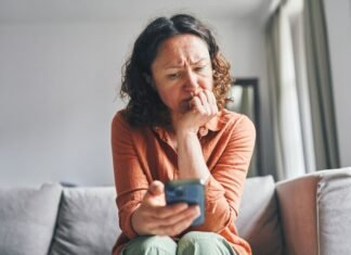 Мобильная связь по графику? В Крыму окупанты будут выключать сеть большую часть суток