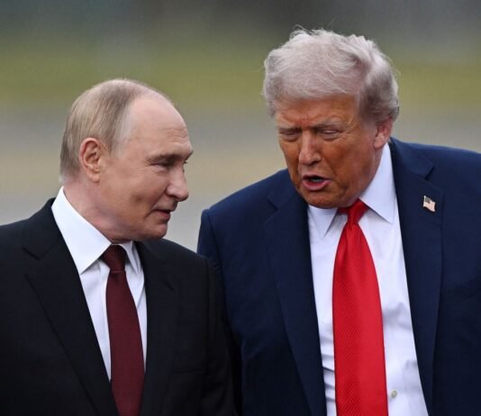 Путин и Трамп провели телефонный разговор: говорили о войне в Украине